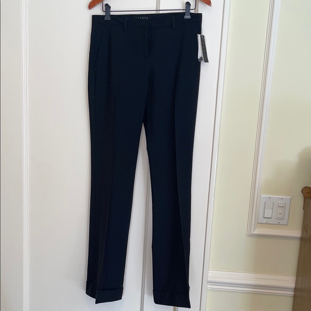 Theory black stretch wool trousers with a cuff
NWT
